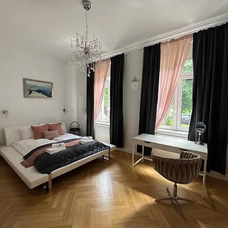 Lion - Parkowa 19 Plaza 2 Min Apartman