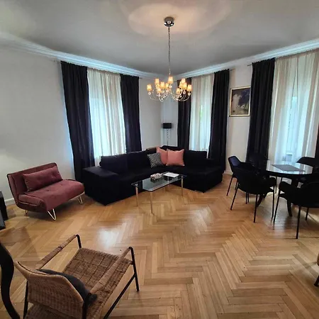 Lion - Parkowa 19 Plaza 2 Min Apartman *
